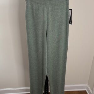 Chic Terazzo Sweater Pants in Sage